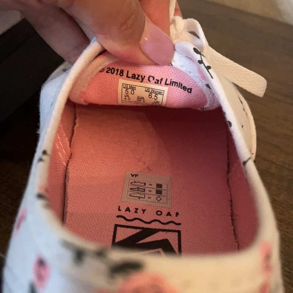 Wmns Lazy Oaf X Vans Authentic Sz 6.5w - image 5